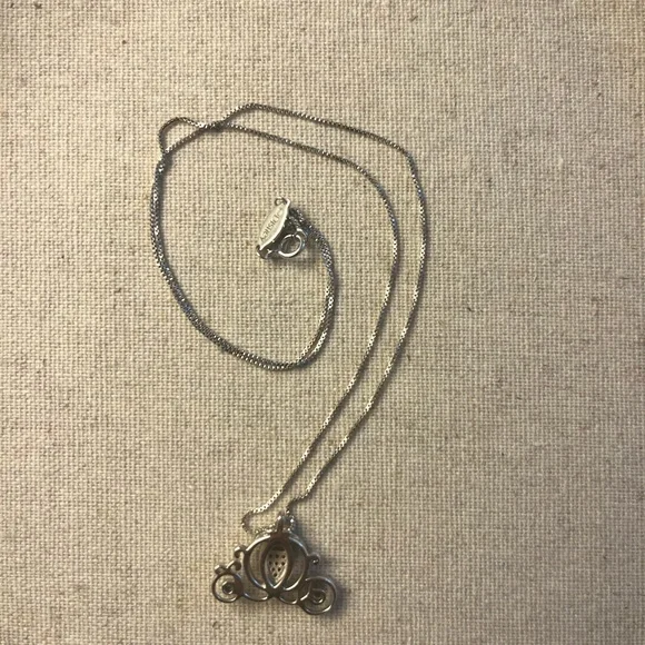 ✨ Cinderella Coach Diamond Necklace - Picture 6 of 9